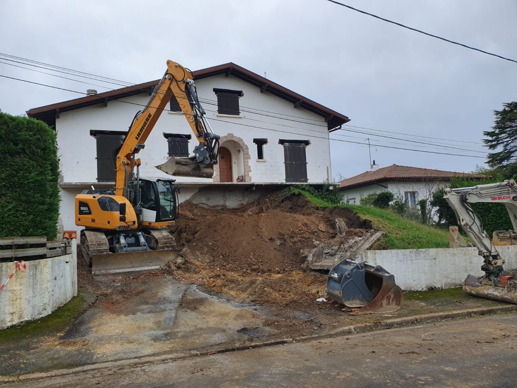 Terrassement de particulier pour piscine ou extension, l'ISDIKIT adapté aux gros projets
